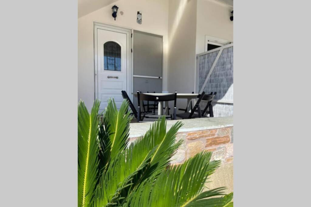 Panos Rooms Modern 3-Bedroom Apartment Ándros Екстериор снимка